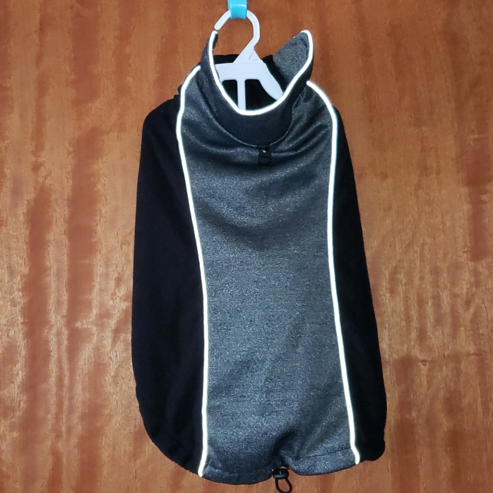 Like new! Doggie Fleece